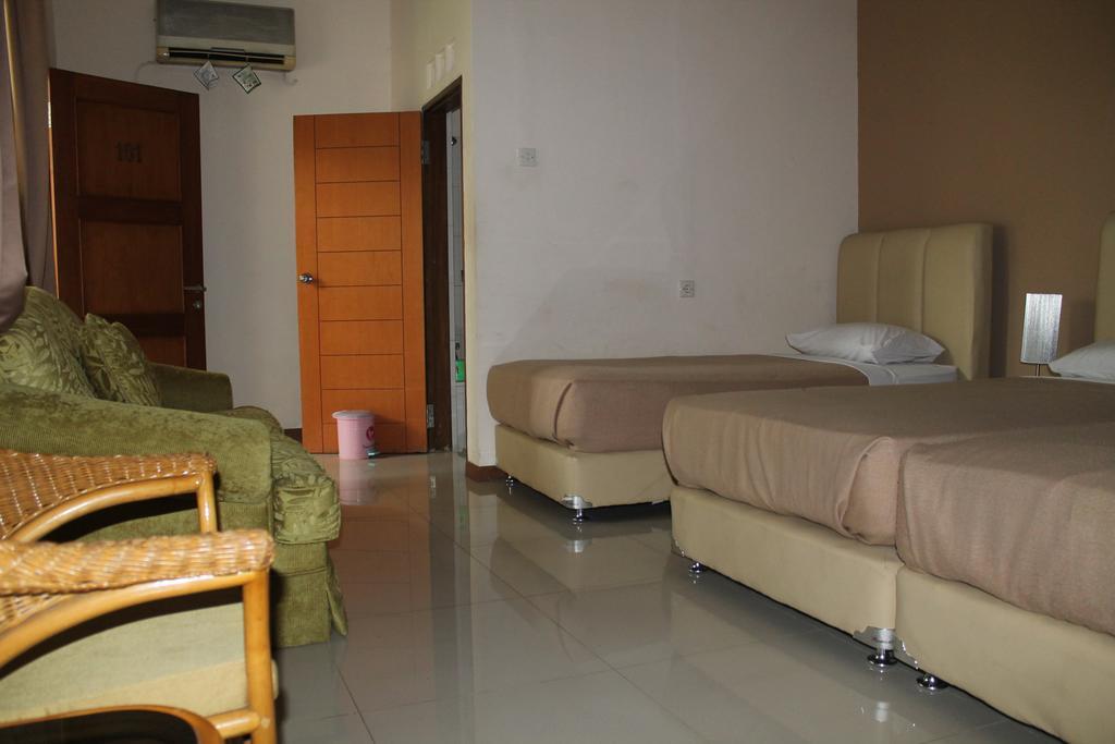 Gondia Guesthouse Джакарта Номер фото